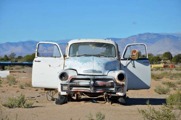 遍布世界的廢舊汽車 從廢棄車輛到環境挑戰
