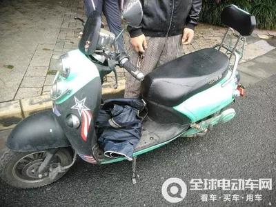 無(wú)牌超標(biāo)電動(dòng)車被查，罰款拘留警示安全駕駛